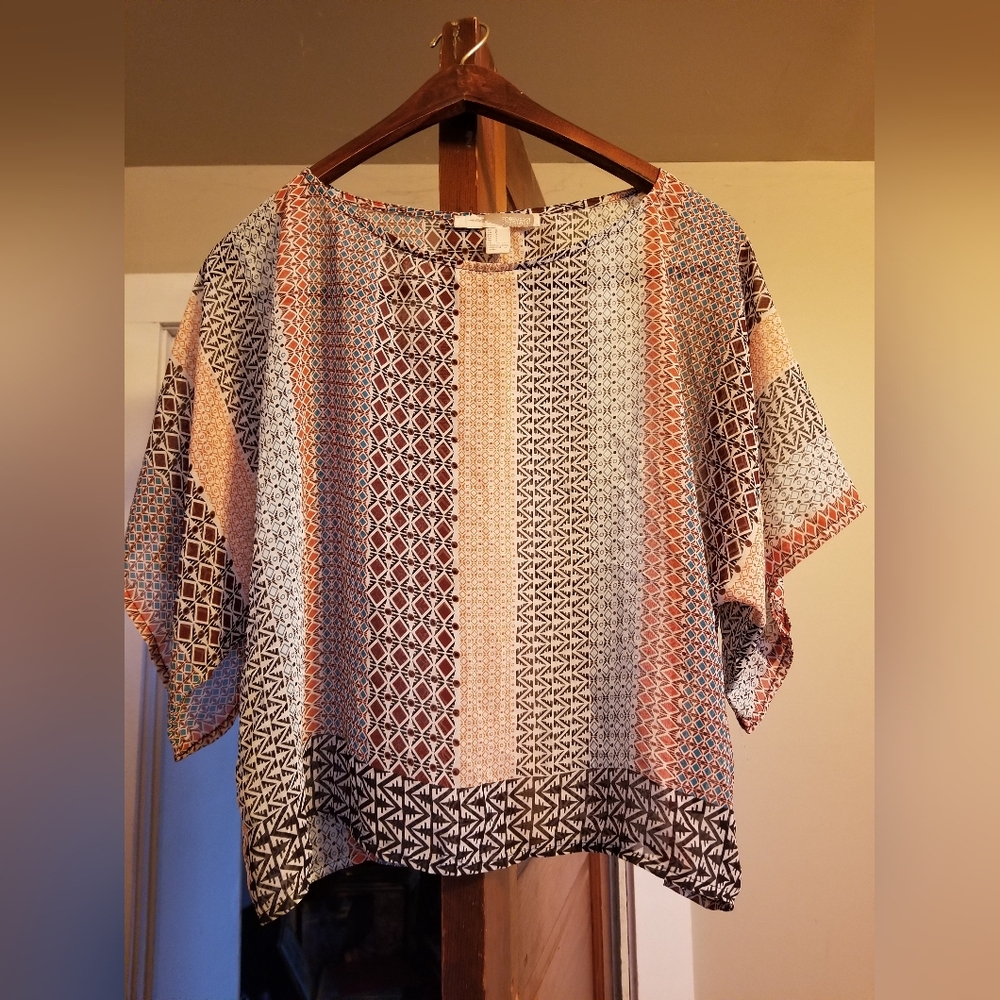 Flowy Patterned Top